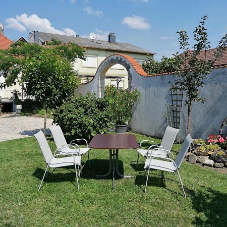 Gaestehaus Anita Breitenbrunn  Luaran gambar